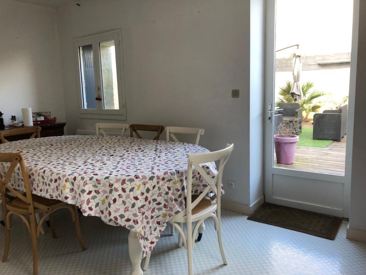 Les Demoiselles De Rochefort Villa Bagian luar foto